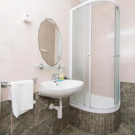 Apartment Ostrog *