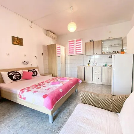 Ostrog Apartment