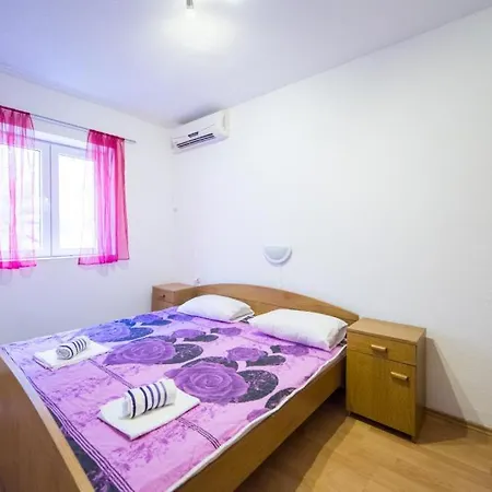 Ostrog Apartament *